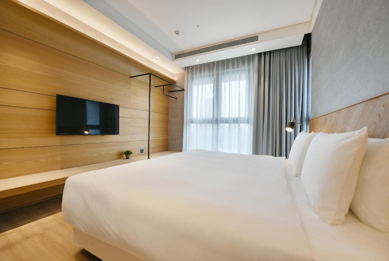 Check Inn Select New Taipei Sanchong Bagian luar foto